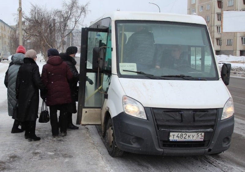 Бесплатно в рыбный магазин возят в Коле