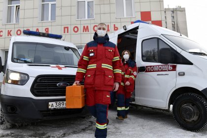 Новая форма у сотрудников службы "03" в Мурманской области