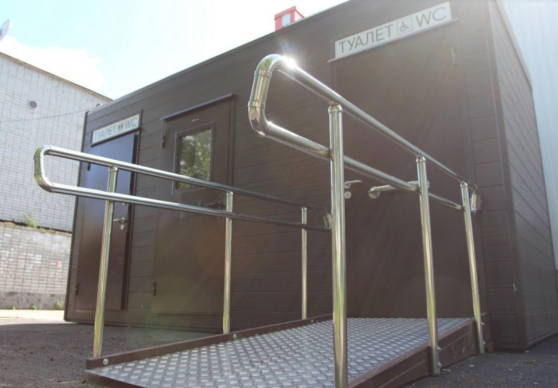 Общественный туалет открыли в Коле