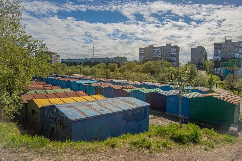 Двое уголовников ответят перед судом за серию гаражных краж в Мурманске