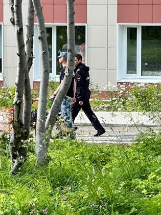 Аноним сообщил о минировании поликлиники в Кировске