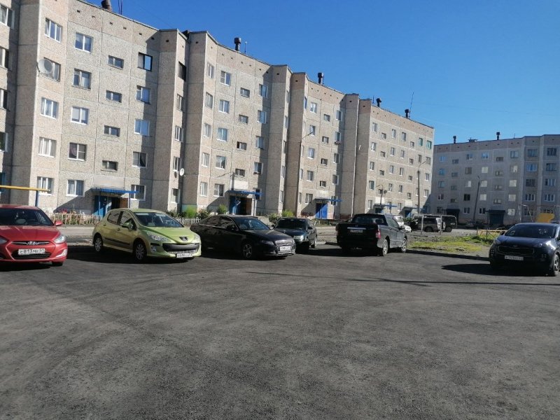 Просторные парковки появились в Титане