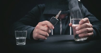 Пьяный водитель «рассекал» по центру Мурманска