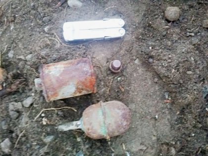 В мурманских гаражах нашли боевые гранаты и россыпь патронов