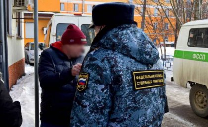 87-летняя старушка мерзла в квартире из-за нерадивых жилищников в Мурманске