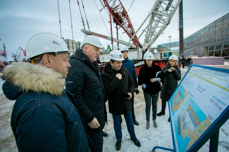 Губернатор посетил «Стройку века» в Мурманском морском торговом порту