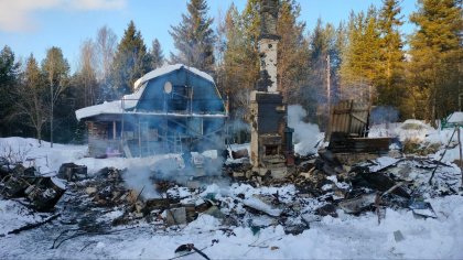 Погиб пенсионер при пожаре в доме в Колвице