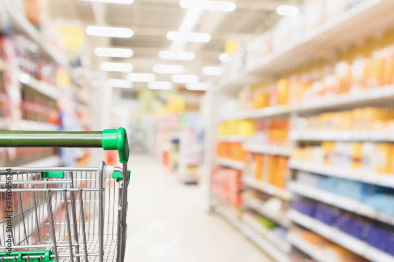 Украла из магазина и продала продукты девушка в Мурманске