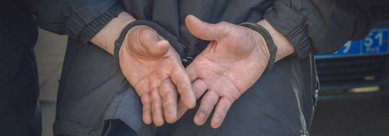 Ранены двое: стрелял из травмата по посетителям бара парень в Мурманске