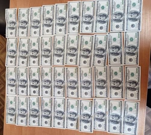 За взятку просил перевести через госграницу сирийцев в Печенгском округе