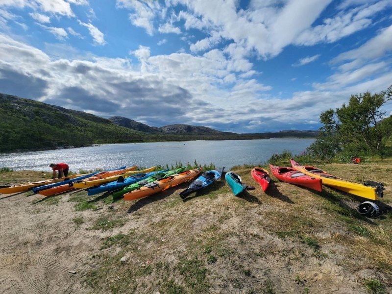 Пропавшие туристы-школьники вышли на связь в Териберке