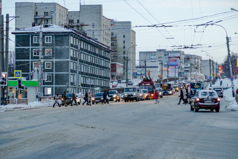 Автобусы и троллейбусы будут ходить по расписанию выходного дня в Мурманске