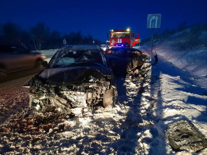 Лобовая авария произошла в Росляково