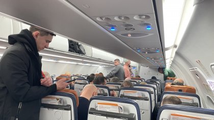 Самолет из Москвы не смог сесть в Мурманске из-за ветра