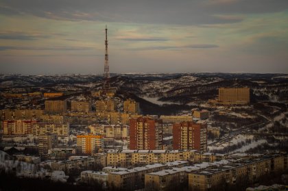Пешехода сбили из-за гололеда в Мурманске