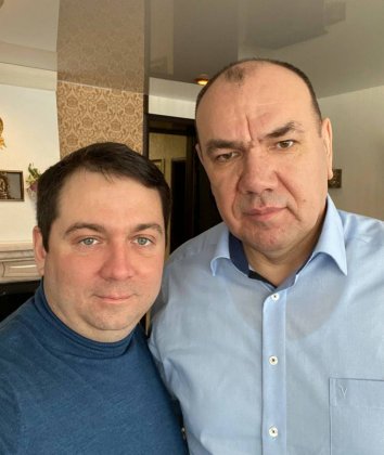 «Горжусь нашей дружбой»: Чибис поздравил Моисеева с повышением