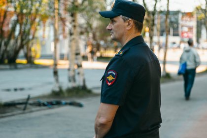 Командировочного нашли мертвым в Мурманске