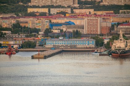 Запретят остановку автомобилей у морвокзала Мурманска